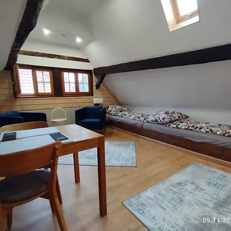 Апартаменты Dachgeschosswohnung In Der Altstadt Inklusive Parkplatz